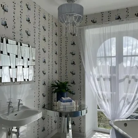 Demeure Exceptionnelle Proche Du Chateau De